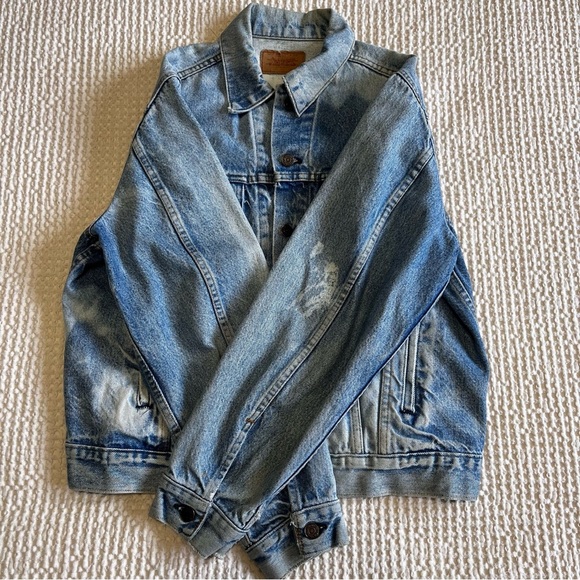 Vintage 80s Levi's Original Blue Denim Type III
Red Tab Trucker Jean Jacket - Picture 5 of 12